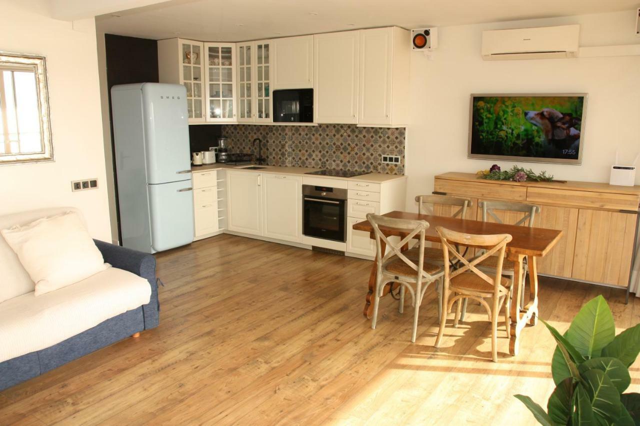Seafront Apartment In Palamós Exterior foto